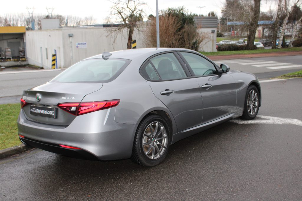ALFA ROMEO GIULIA 2.2 JTD SUPER BVA8 160cv
