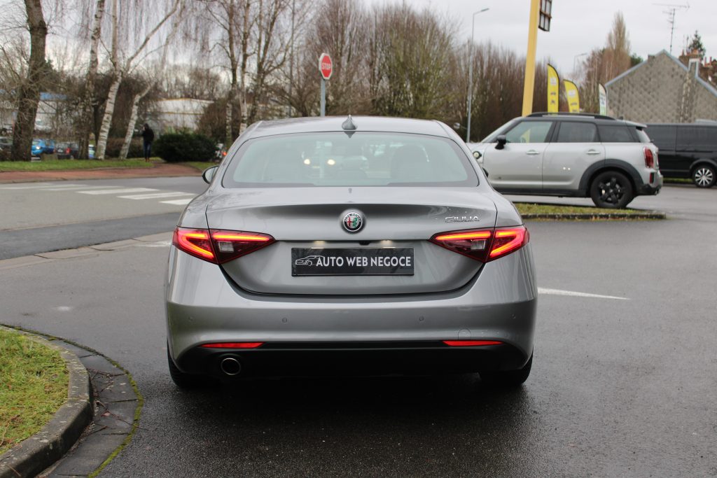 ALFA ROMEO GIULIA 2.2 JTD SUPER BVA8 160cv